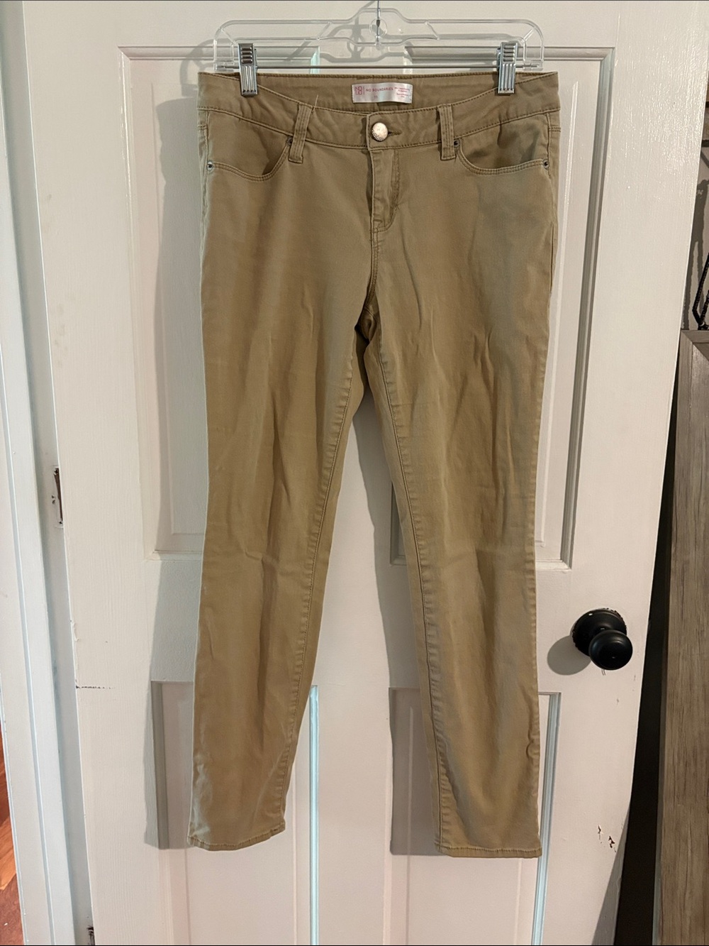 No Boundaries Women's Khaki Skinny Pants